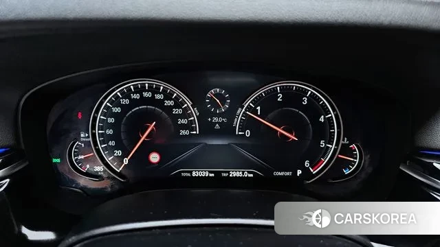 BMW 5 Series (G30) id 3050487 из Кореи 18