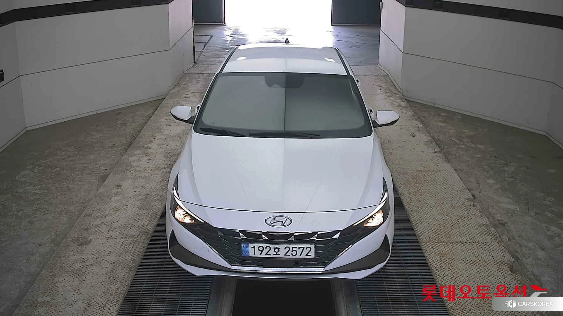 Hyundai Avante id 4289348 из Кореи 36