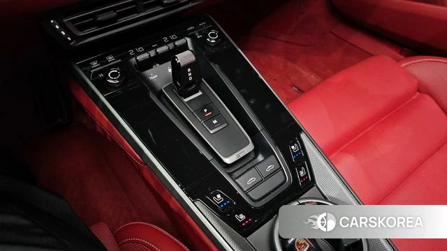 Porsche 911(992) id 4715145 из Кореи 32
