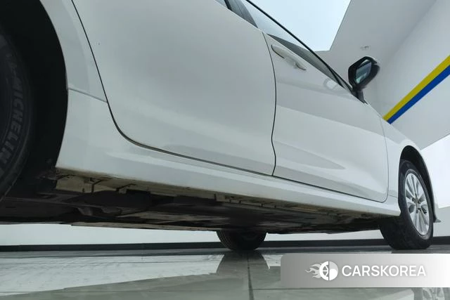 Toyota Corolla id 3908136 из Китая 15