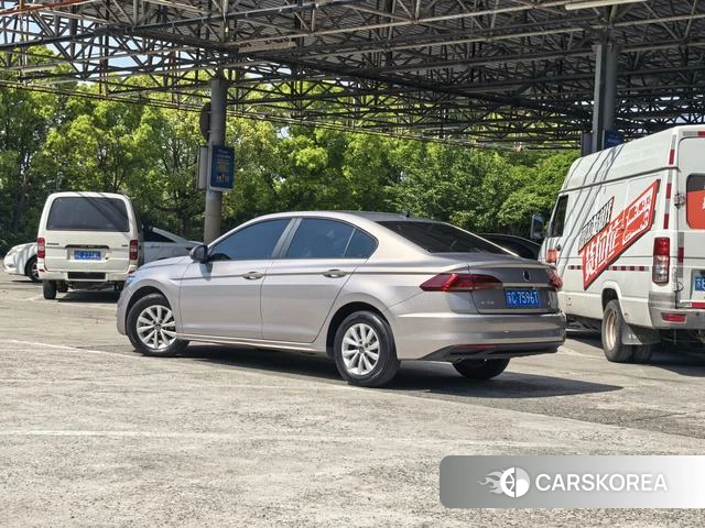 Volkswagen Bora id 4271103 из Китая 9