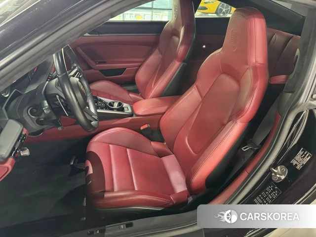 Porsche 911(992) id 4203295 из Кореи 13