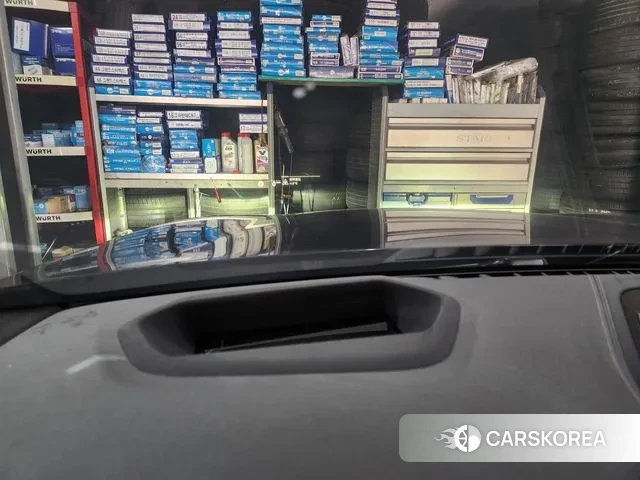 BMW 5 Series (G30) id 3701936 из Кореи 11