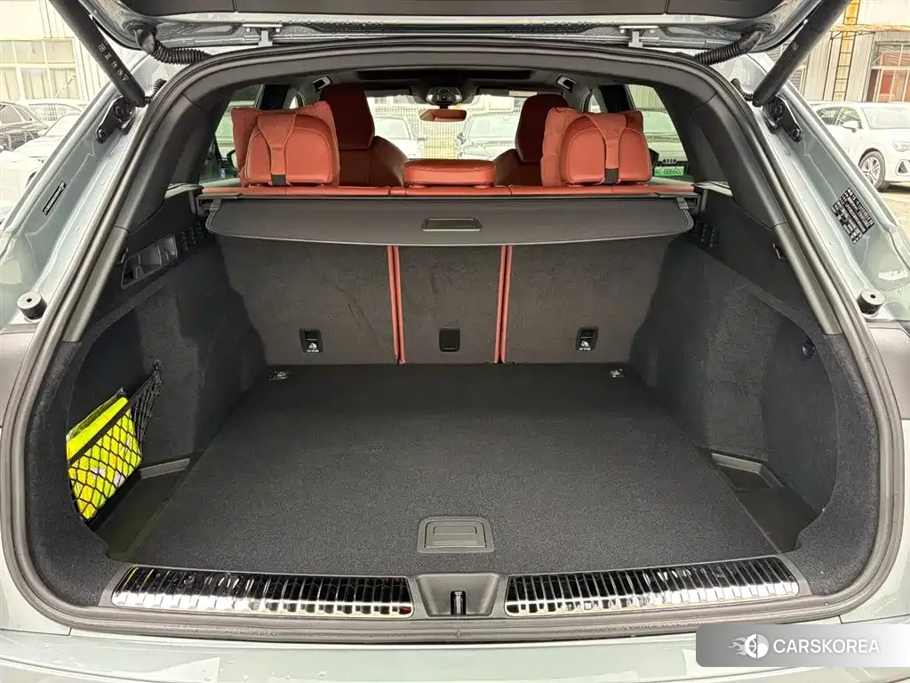 Audi Q5L id 4600398 из Китая 22