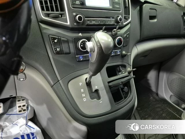 Hyundai The New Grand Starex id 4689365 из Кореи 18