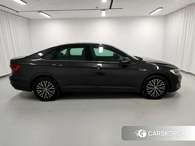 Volkswagen Sagitar id 4238282 из Китая 18