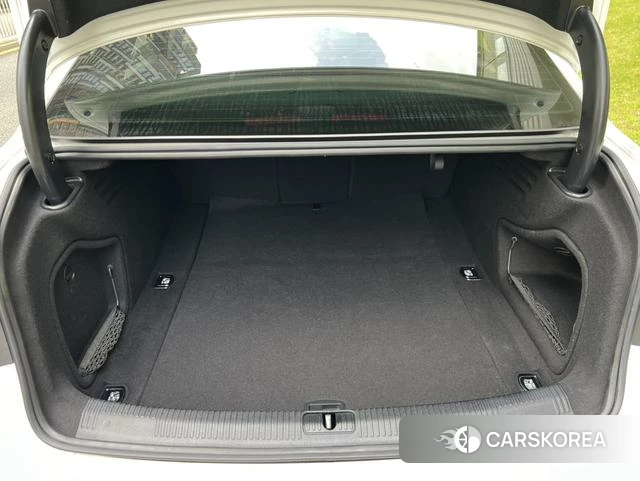 Audi A4L id 4227868 из Китая 22