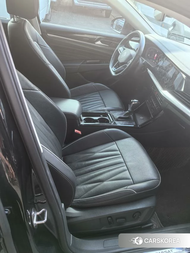 Volkswagen Passat id 4300384 из Китая 8