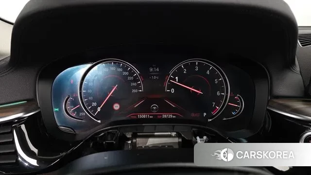 BMW 5 Series (G30) id 3557870 из Кореи 18