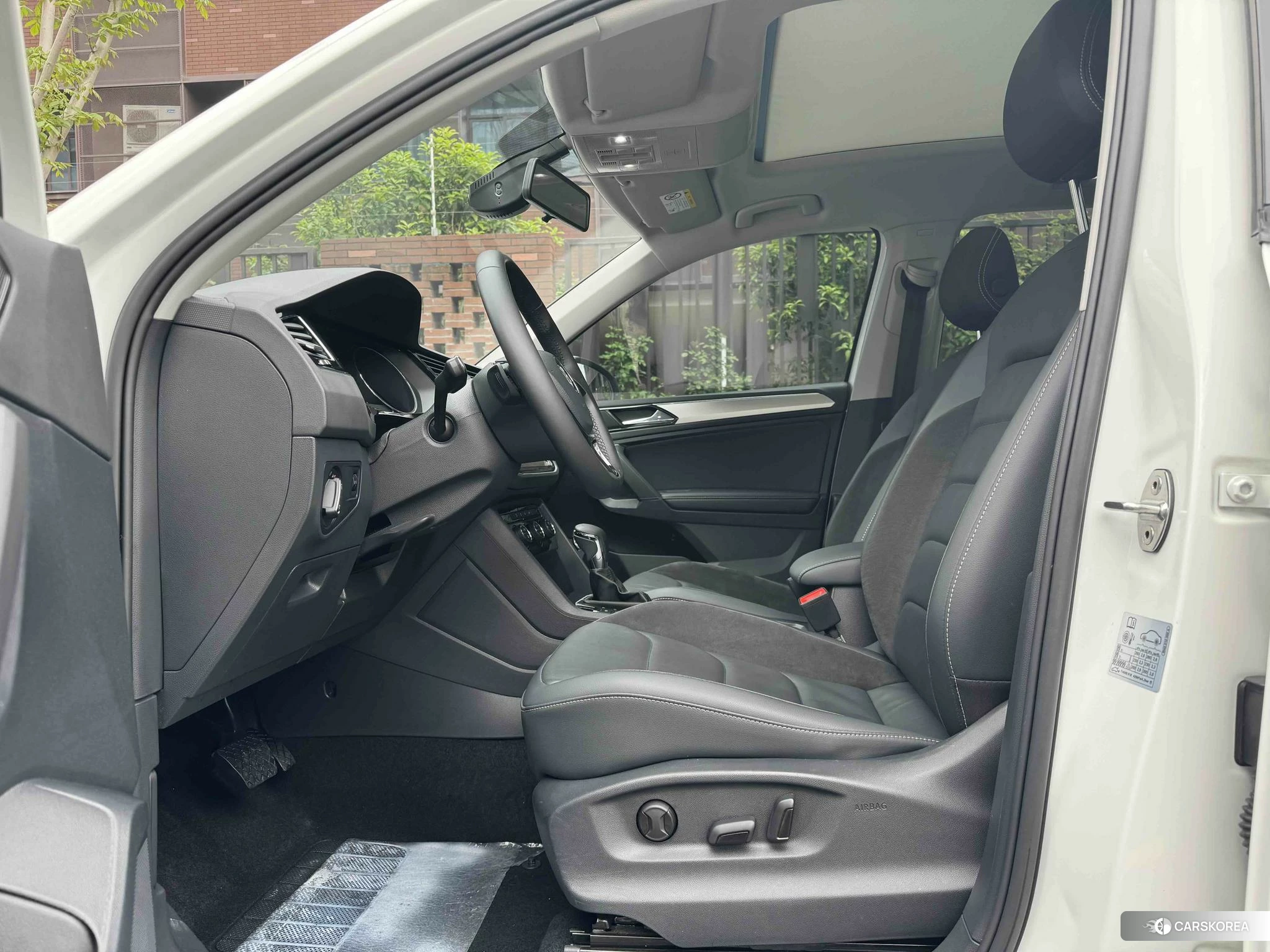 Volkswagen Tiguan L id 4467436 из Китая 12