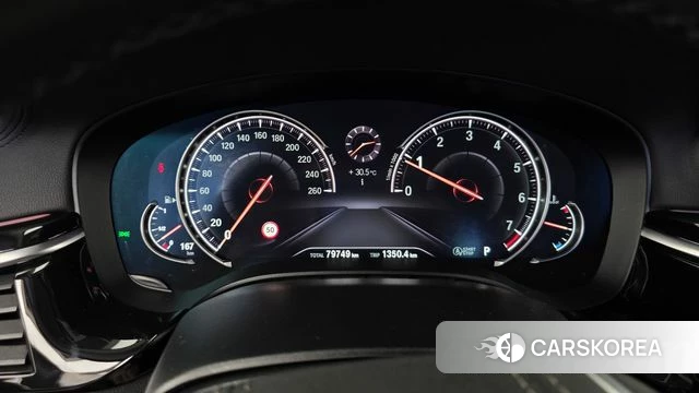 BMW 5 Series (G30) id 4642879 из Кореи 18