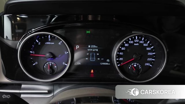 Kia Carnival 4th generation id 4179280 из Кореи 18