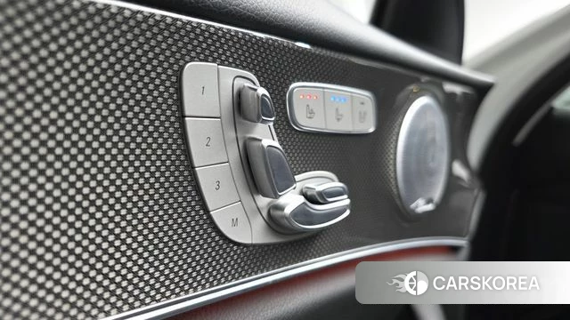 Mercedes-Benz E-Class W213 id 4609914 из Кореи 33
