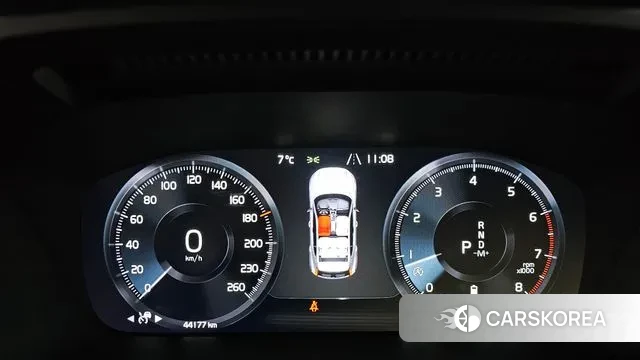 Volvo XC40 id 3463610 из Кореи 18