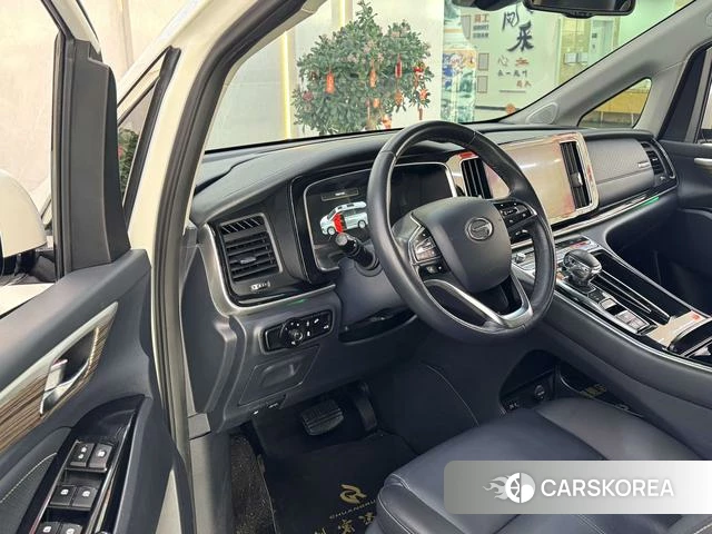 GAC Trumpchi Trumpchi M8 id 3896315 из Китая 9