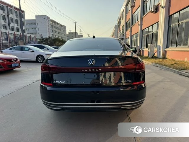 Volkswagen Passat id 4297284 из Китая 14