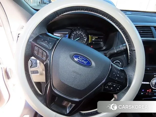 Ford Explorer id 3677639 из Кореи 18