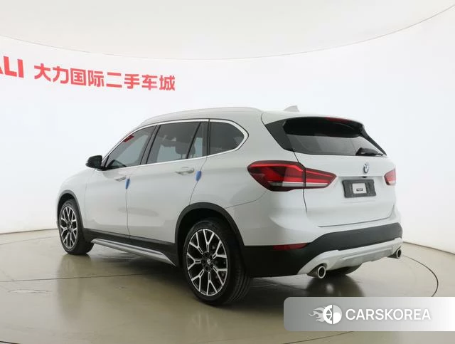 BMW X1 id 4263952 из Китая 14