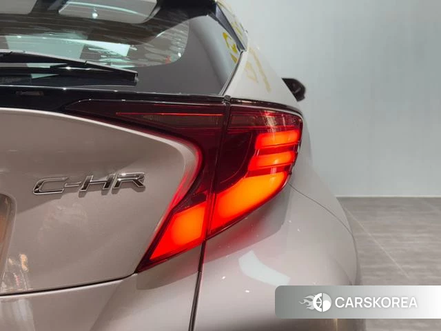 Toyota C-HR id 4262294 из Китая 33