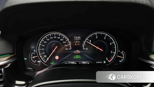 BMW 5 Series (G30) id 4525930 из Кореи 18