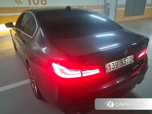 BMW 5 Series (G30) id 3667119 из Кореи 18