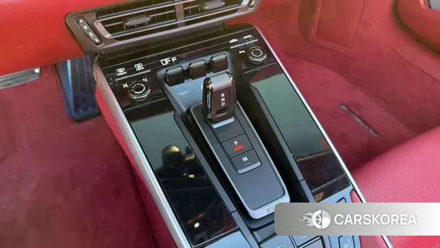 Porsche 911(992) id 3365342 из Кореи 17