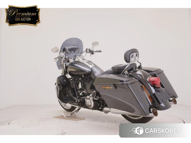 Harley-Davidson Road King Custom FLHRSE1800CVO id 4334470 из Японии 8