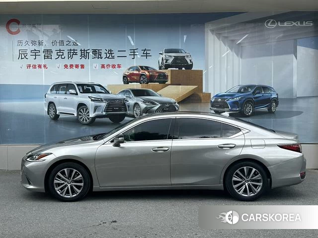 Lexus ES id 4279273 из Китая 18