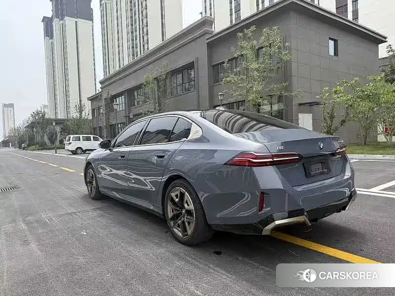 BMW i5 id 4628436 из Китая 8