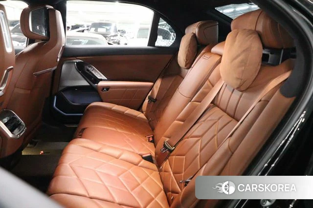 BMW 7 Series (G70) id 4880411 из Кореи 18