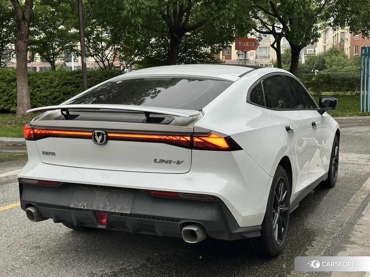 Chang'an UNI-V id 4504774 из Китая 13