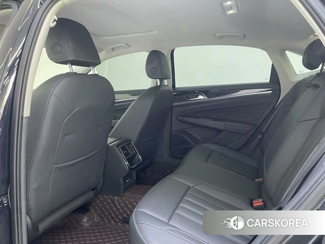 Volkswagen Passat id 4290777 из Китая 14