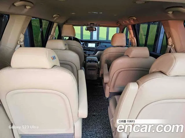 Kia All New Carnival id 2819211 из Кореи 18