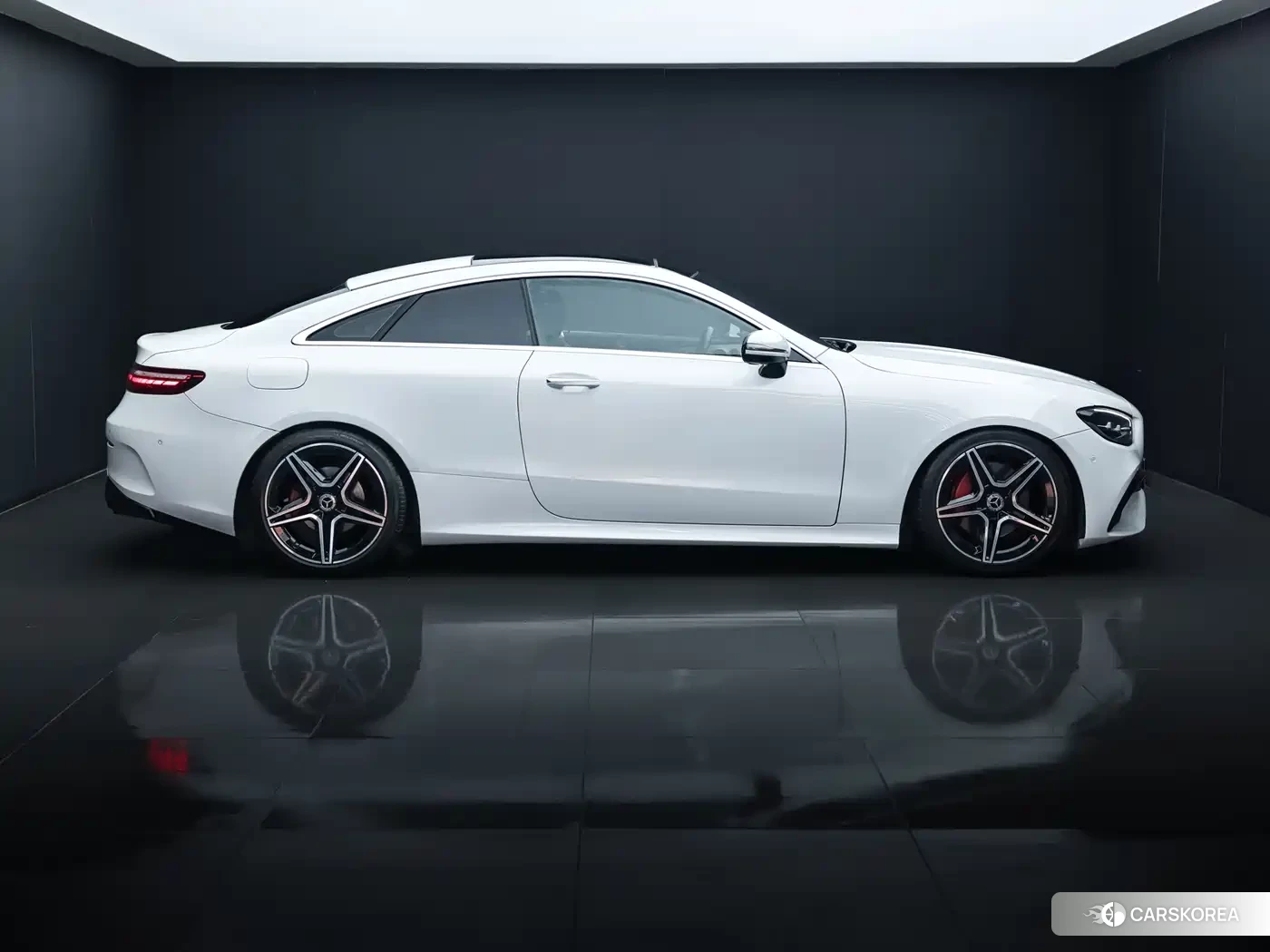 Mercedes-Benz E-Class id 4577504 из Китая 18