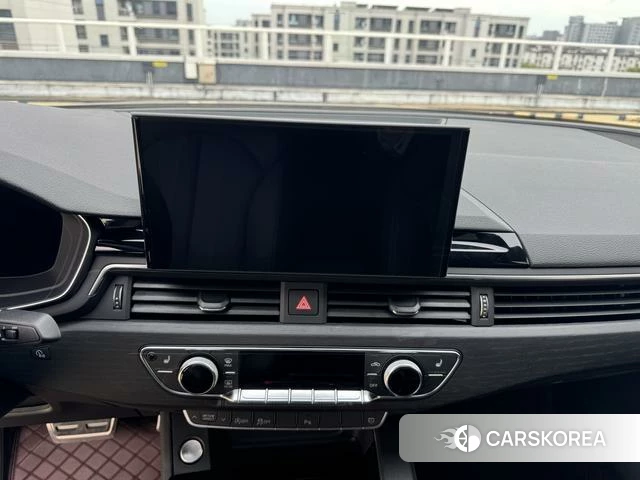 Audi A4L id 4297397 из Китая 14