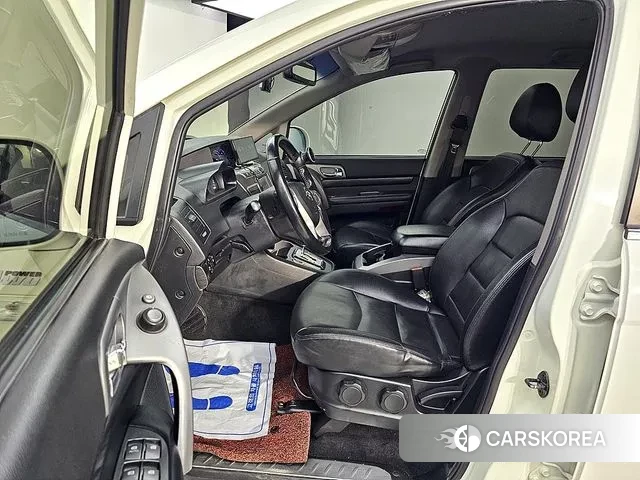 Ssangyong Korando Turismo id 3553013 из Кореи 18