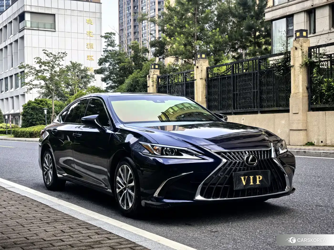 Lexus ES id 4634817 из Китая 14