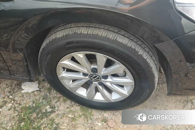 Volkswagen Bora id 4336354 из Китая 15
