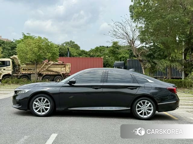 Honda Accord id 4328439 из Китая 11