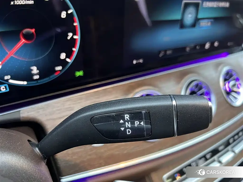 Mercedes-Benz E-Class id 4547931 из Китая 27