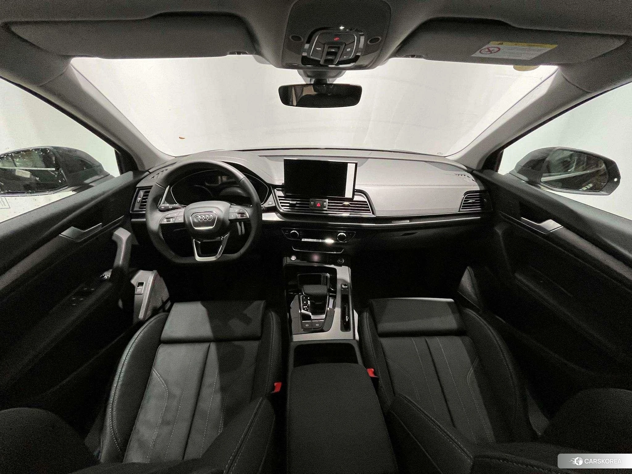 Audi Q5L id 4512412 из Китая 7