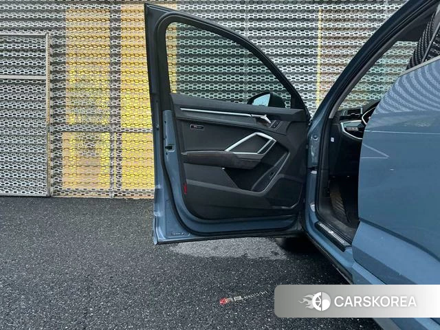 Audi Q3 Sportback id 4260600 из Китая 14