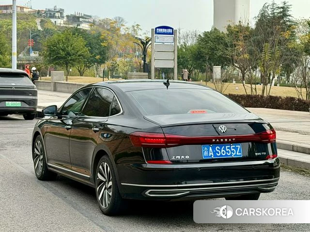 Volkswagen Passat id 4259091 из Китая 8