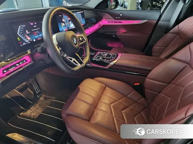 BMW 7 Series (G70) id 3757872 из Кореи 10