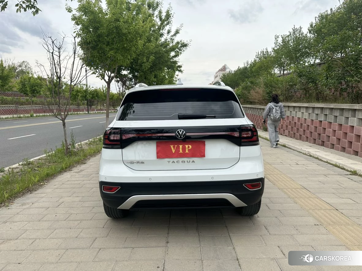 Volkswagen Exploring the shadow id 4419392 из Китая 13