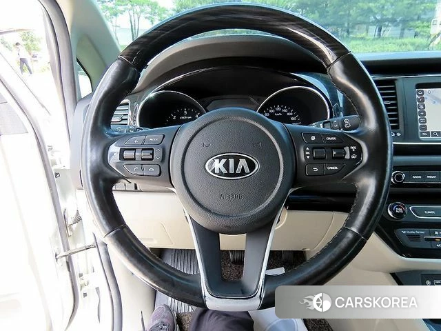 Kia The New Carnival id 4502779 из Кореи 18
