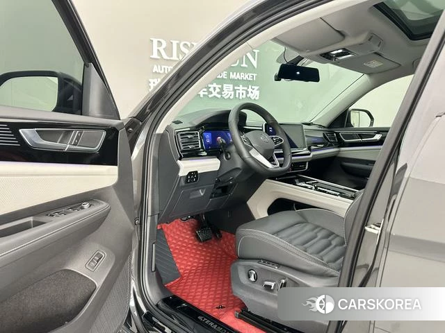 Volkswagen Tourang id 4253961 из Китая 8