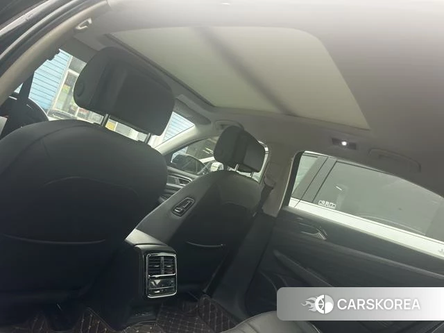 Volkswagen Passat id 4257733 из Китая 16
