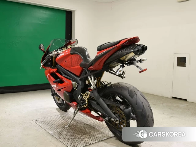 Triumph DAYTONA 675 id 4312925 из Японии 8