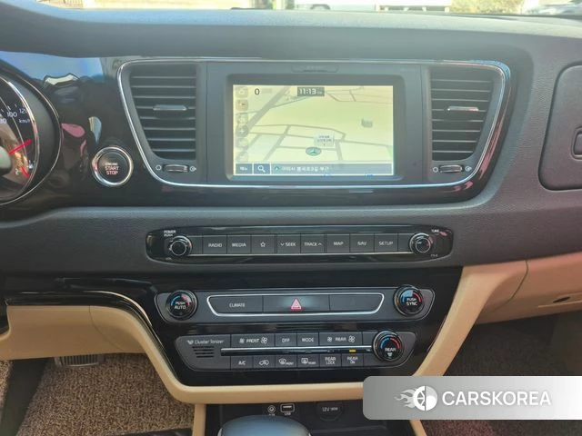 Kia The New Carnival id 4225292 из Кореи 18